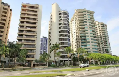 Desfrute da vista para o mar em um apartamento alto padrão na beira-mar norte
