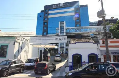 Sala comercial no centro de florianópolis: sua empresa em localização estratégica