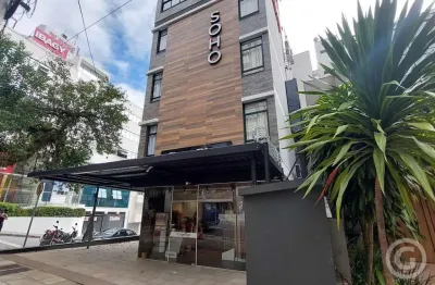 Studio mobiliado no centro de florianópolis: conforto e conveniência