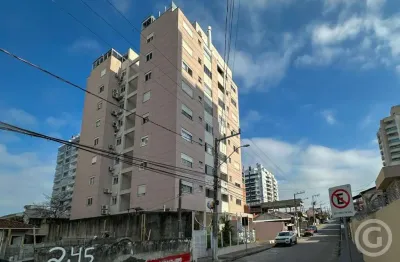 Apartamento semimobiliado em são josé com vista para o mar