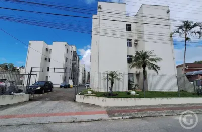 Conforto e praticidade em são josé: apartamento mobiliado com três quartos