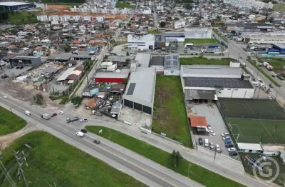 Galpão comercial com amplo terreno ideal para seu negócio crescer
