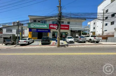 Loja ampla e estratégica em Florianópolis perfeita para o seu negócio
