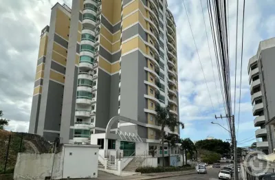 Apartamento com 3 quartos para alugar na Rua Antônio Schroeder, Barreiros, São José
