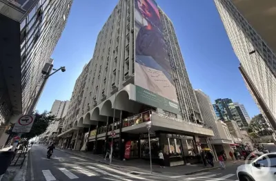 Sala comercial ampla com vaga de garagem no centro de florianópolis