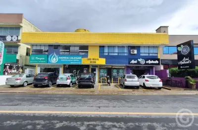 Loja comercial em são josé: 46 m² com sete vagas de estacionamento