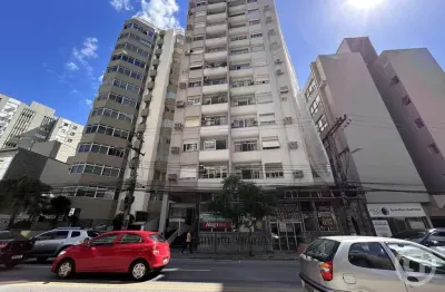 Apartamento com 3 quartos para alugar na Avenida Professor Othon Gama D'Eça, Centro, Florianópolis