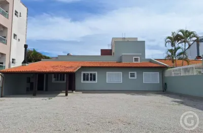 Casa com 2 quartos para alugar na Rua Adelino Boschetti Mateus, Picadas do Sul, São José