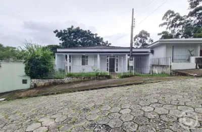 Espaço e conforto em uma casa residencial ideal para sua família no bairro Trindade