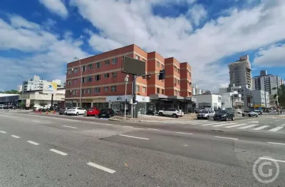 Loja estratégica no bairro Kobrasol: ideal para seu negócio prosperar