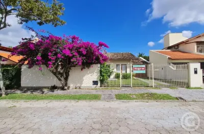 Casa espaçosa e confortável no Córrego Grande, ideal para famílias