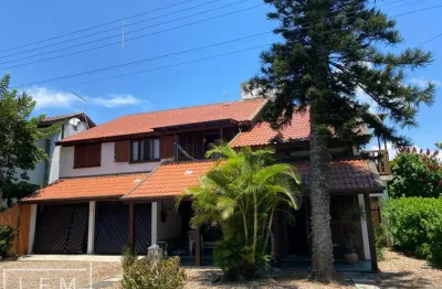 Casa com 3 quartos à venda na Rua Pinheiros, 36, Centro, Penha
