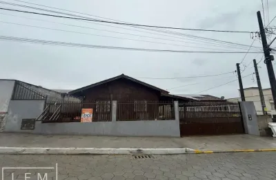 Casa com 2 quartos à venda na Rua Rio Grande Do Sul, 1201, Itacolomi, Balneário Piçarras