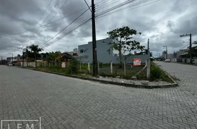 Terreno de esquina pronto para construir em balneário piçarras sc
