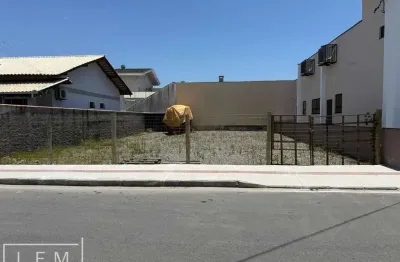 Oportunidade terreno em Avenida Comercial em Balneário Piçarras Sc.