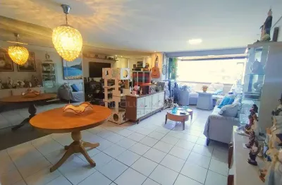 Apartamento a 30m do mar no privilegiado bairro do jardim oceania