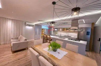 Apartamento em prédio na orla de cabo branco com 123m² todo projetado