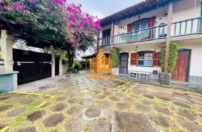Casa em condomínio duplex geminada no peró cabo frio