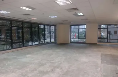 Sala Comercial / Nova para Locação em São Paulo, Vila Nova Conceição, 2 banheiros, 15 vagas