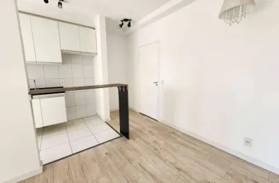 Apartamento de 53m² com 2 quartos, 1 banheiro e 1 vaga na ci