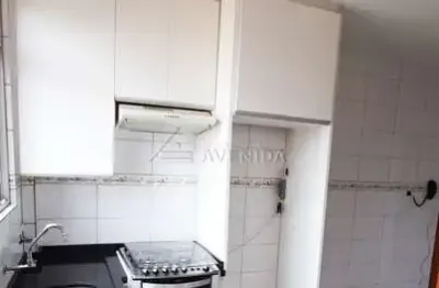 Apartamento com 3 quartos à venda na rua senador souza naves, --, centro, londrina por r$ 230.000