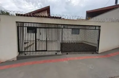 Casa com 3 quartos para alugar na luiz spoladore, --, jardim graziela, londrina por r$ 2.200