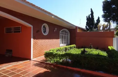 Casa com 3 quartos para alugar na carlos gomes, --, lago parque, londrina por r$ 4.700