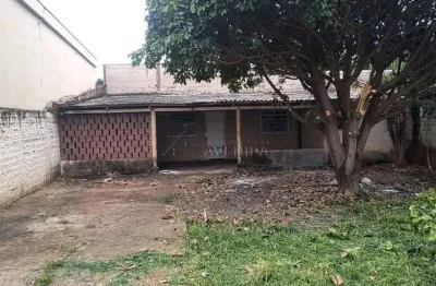 Casa com 3 quartos à venda na Rua Asa-branca, --, Waldemar Hauer, Londrina por R$ 240.000
