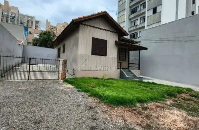 Casa comercial para alugar na Avenida Juscelino Kubitschek, --, Centro, Londrina por R$ 1.900