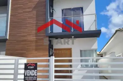 Sobrado para venda em florianópolis, são joão do rio vermelho, 3 dormitórios, 2 suítes, 4 banheiros, 1 vaga