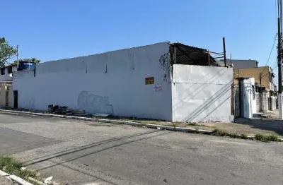 Terreno à venda na Avenida Lourival Fontes, 87, Jardim Planalto, São Paulo