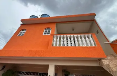 Casa com 2 quartos para alugar na Rua Titara, 114, Sítio Pinheirinho, São Paulo