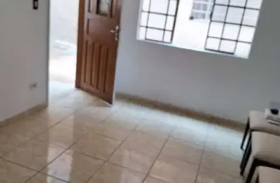 Casa com 2 quartos para alugar na Rua Paulo Pontes, 107, Jardim Regina, São Paulo