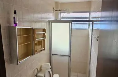 Apartamento a 700m da praia do sapê em ubatuba-sp, com 2 dormitorios 1 suíte