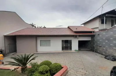 Casa com 3 quartos à venda na rua tapuia, 67, itoupava central, blumenau, 150 m2 por r$ 690.000
