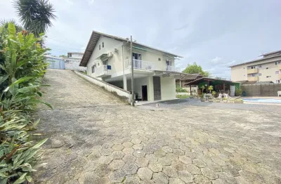 Casa com 6 quartos à venda na rua londres, 147, itoupava norte, blumenau, 282 m2 por r$ 1.100.000