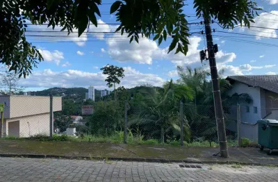 Terreno à venda na doutor percy joão de borba, 128, do salto, blumenau por r$ 270.000