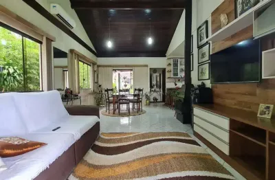 Casa com 5 quartos à venda na rua josé steil, 116, fortaleza, blumenau, 238 m2 por r$ 1.000.000