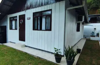 Casa com 3 quartos à venda na rua belo horizonte, 1444, glória, blumenau, 104 m2 por r$ 450.000