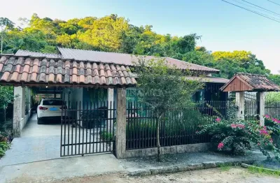 Casa com 3 quartos à venda na rua gregório peron, 82, testo salto, blumenau, 211 m2 por r$ 650.000