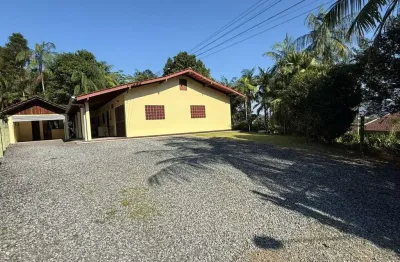 Casa com 4 quartos à venda na rua johann sachse, 1020, badenfurt, blumenau, 183 m2 por r$ 680.000