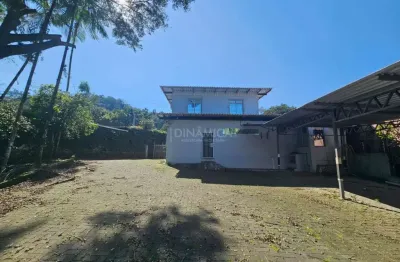 Casa à venda na avenida brasil, 899, ponta aguda, blumenau, 283 m2 por r$ 2.700.000
