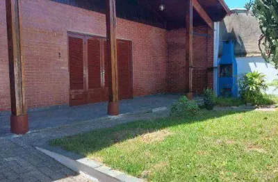 Casa à venda. peruíbe é mega e a mega espera por você!