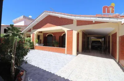 Casa com 3 dormitórios à venda, 175 m² por R$ 660.000,00 - Balneário Stella Maris - Peruíbe/SP