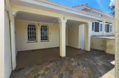 Casa para Venda em São João da Boa Vista, Jardim Leonor, 3 dormitórios, 3 suítes, 1 banheiro, 2 vagas