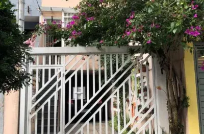 Sobrado a venda com 2 quartos, 2 banheiros por r$ 860.000