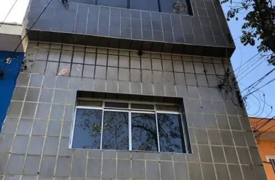 Casa comercial ou residencial com 8 salas e 8 banheiros na saúde.