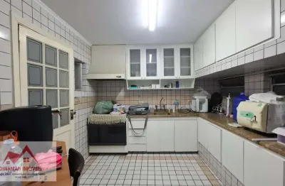 Sobrado à venda no cambuci sp: 4 quartos, 180m², r$800mil