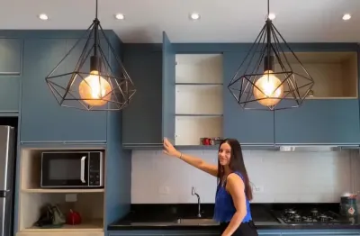 Apartamento à venda em ubatuba com 3 quartos 2 garagens mobiliado sacada gourmet frente rua na praia itaguá