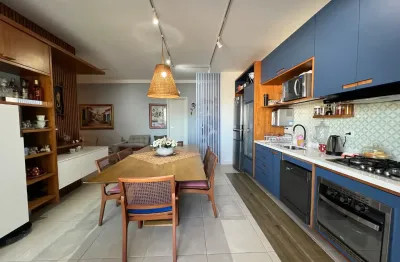 Apartamento à venda em ubatuba com 3 quartos 2 garagens e com móveis bons na praia do itaguá